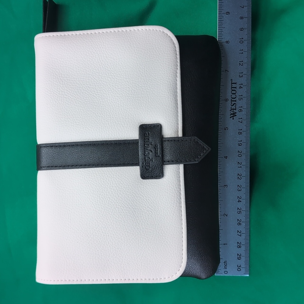diptyque toiletry bag